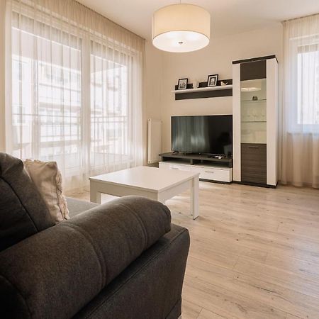 Skau 2 Old Town Family & Business Apartment 2 Floor Free Parking Bratislava Exterior foto