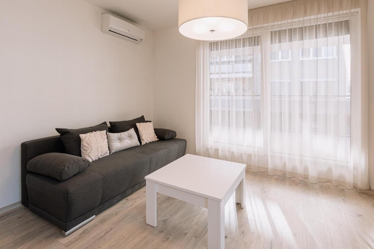 Skau 2 Old Town Family & Business Apartment 2 Floor Free Parking Bratislava Exterior foto