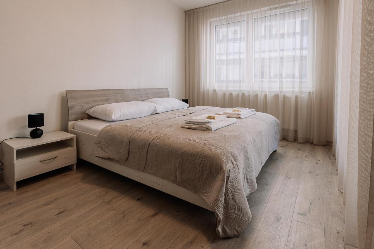 Skau 2 Old Town Family & Business Apartment 2 Floor Free Parking Bratislava Exterior foto